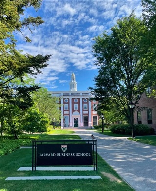 美國(guó)留學(xué)|美政府拿哈佛開(kāi)刀，哈佛大學(xué)被迫放棄國(guó)際學(xué)生……